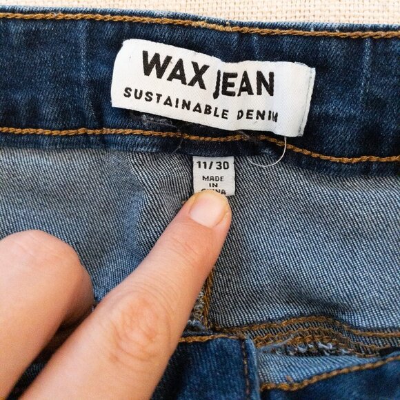 Wax Jean Sustainable Denim Dark Wash Flare Jeans Size 11/30 Frayed Hem - Picture 3 of 4